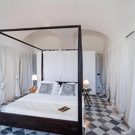 Casa Brentano Como